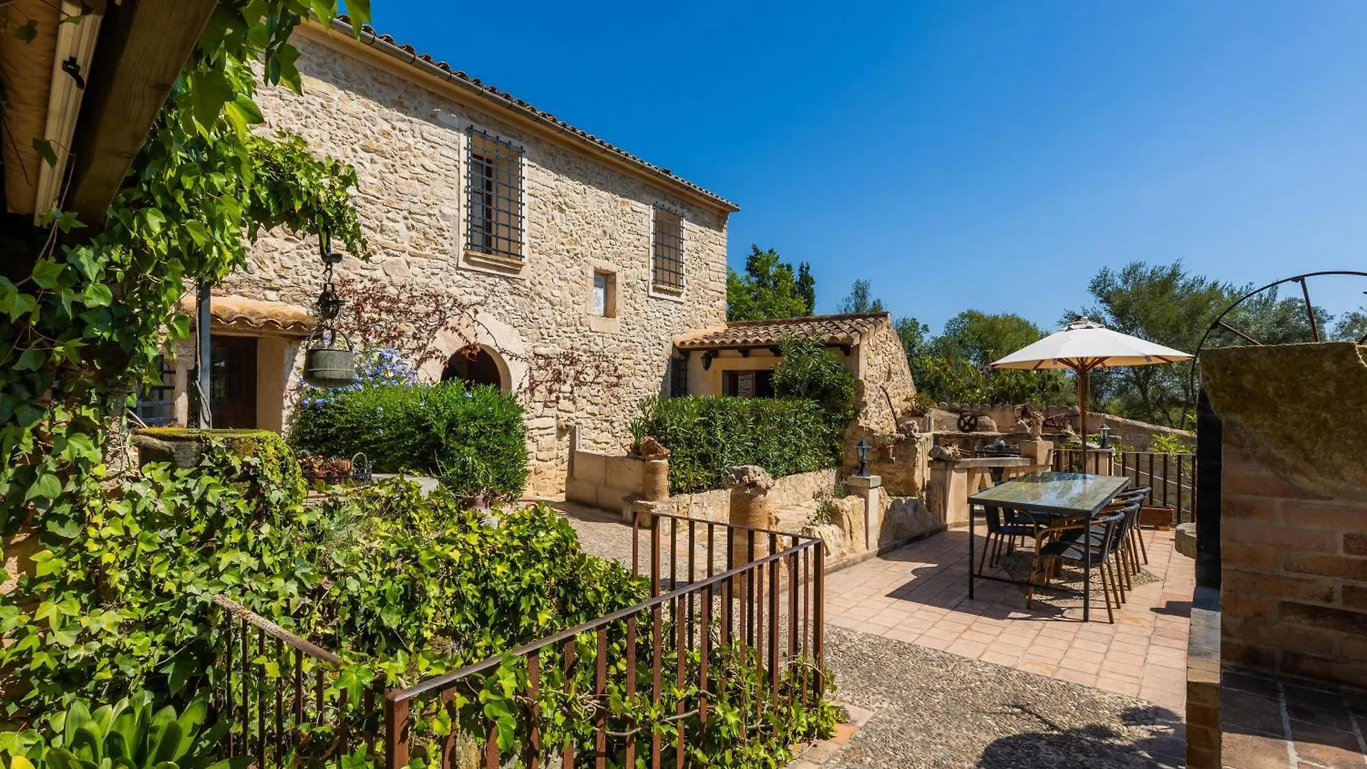 Es Sostre Apartment Petra  Spain